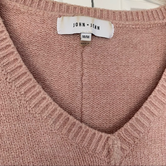 Revolve John + Jenn | Pale Pink V Neck Oversized Thick Sweater - Picture 4 of 11